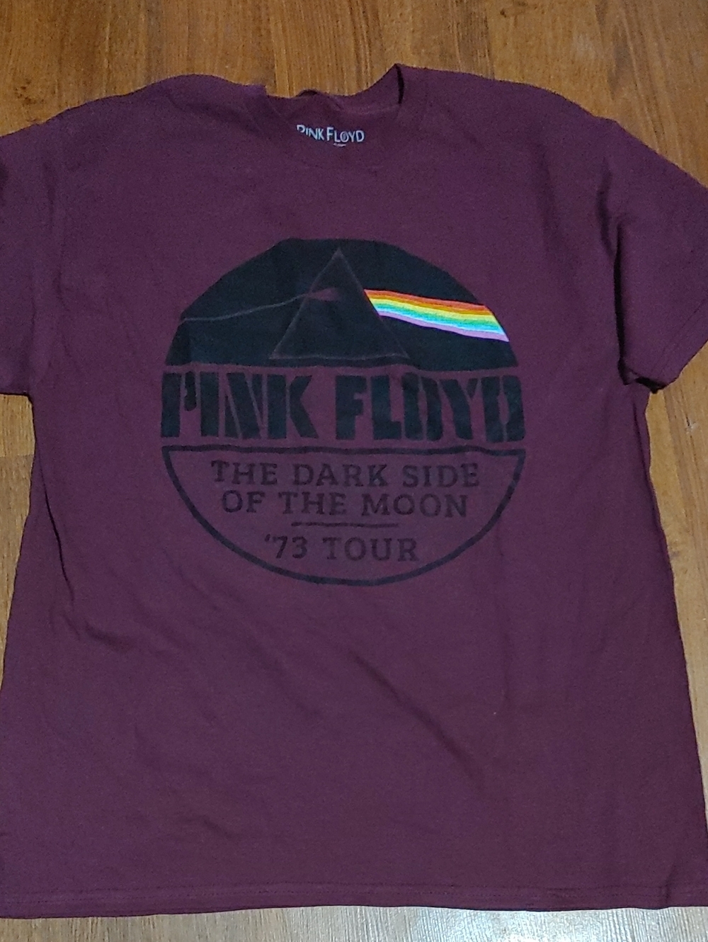 Pink Floyd Maroon Tee with Prism Rainbow Graphic Sz LG